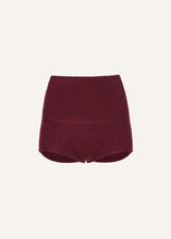 Load image into Gallery viewer, AW25 KNITWEAR 04 SHORTS BORDEAUX