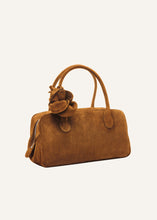 Load image into Gallery viewer, Brigitte bag in camel suede