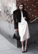 Load image into Gallery viewer, Silk lace-trim slip skirt in peach
