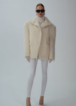 Load image into Gallery viewer, AW24 BLAZER 06 CREAM
