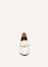 Load image into Gallery viewer, AW24 LOAFERS LEATHER CREAM
