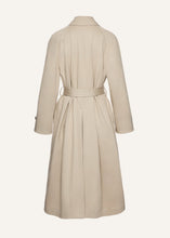 Load image into Gallery viewer, AW25 COAT 04 BEIGE
