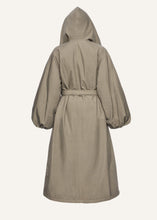 Load image into Gallery viewer, AW25 COAT 07 GREY
