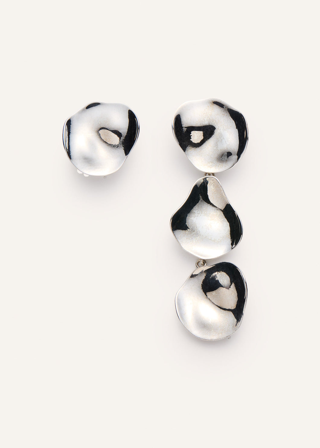 AW25 EARRINGS 06 RHODIUM