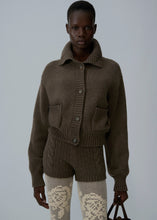 Load image into Gallery viewer, AW25 KNITWEAR 06 CARDIGAN BROWN
