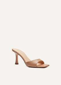 Thin leather mules in beige