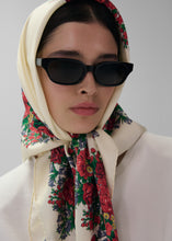 Load image into Gallery viewer, Folk floral print scarf in cream

