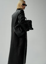 Load image into Gallery viewer, Double-breasted leather coat in black
