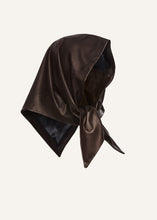 Load image into Gallery viewer, PF25 LEATHER 26 SCARF BROWN
