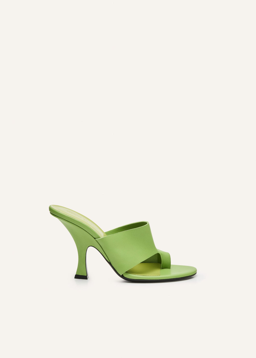 PF25 THONG SANDALS LEATHER LIGHT GREEN