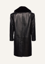 Load image into Gallery viewer, Oversized classic midi coat in black leather with faux fur
