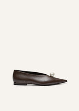 Load image into Gallery viewer, RE25 BALLET FLATS BROWN

