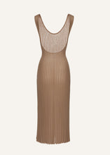 Load image into Gallery viewer, RE25 KNITWEAR 15 DRESS BROWN
