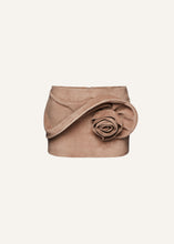 Load image into Gallery viewer, RE25 LEATHER 18 SKIRT BEIGE
