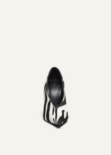 Load image into Gallery viewer, RE25 PUMPS PONY ZEBRA
