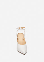 Load image into Gallery viewer, RE26 ANKLE STRAP PUMPS WHITE LEATHER
