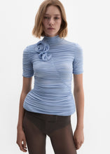 Load image into Gallery viewer, Ruched cupro-blend top in light blue
