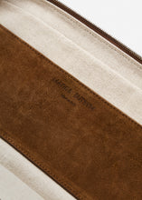 Load image into Gallery viewer, RE26 BRIGITTE TRAPEZE SUEDE LIGHT BROWN
