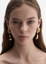 Load image into Gallery viewer, RE26 EARRINGS 02 GOLD

