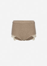 Load image into Gallery viewer, RE26 KNITWEAR 03 SHORTS BEIGE
