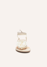 Load image into Gallery viewer, SS23 WRAP AROUND FLAT FLOWER SANDALS SATIN CREAM
