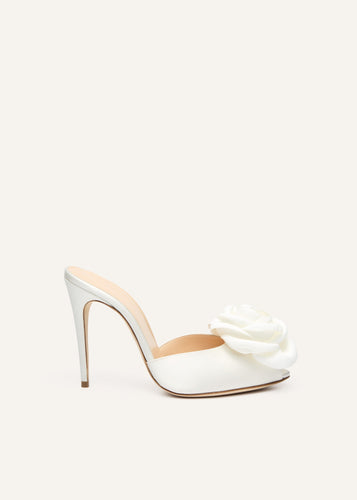 SS25 PEEP TOE MULE SATIN CREAM
