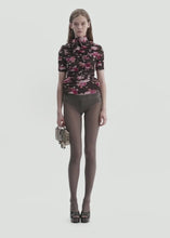 Load and play video in Gallery viewer, RE26 BLOUSE 06 BROWN PRINT
