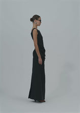 Load and play video in Gallery viewer, PF25 BLOUSE 05 BLACK
