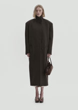 Load and play video in Gallery viewer, RE26 COAT 04 BROWN
