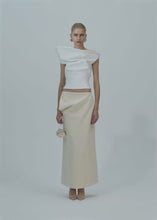 Load and play video in Gallery viewer, PF25 BLOUSE 11 WHITE

