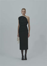 Load and play video in Gallery viewer, PF25 DRESS 13 BLACK
