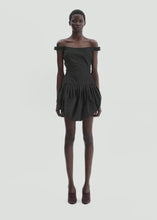 Load and play video in Gallery viewer, RE26 DRESS 31 BLACK
