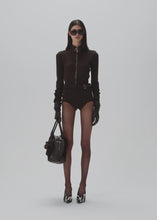 Load and play video in Gallery viewer, RE25 KNITWEAR 19 SHORTS BROWN
