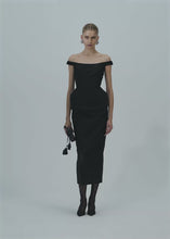 Load and play video in Gallery viewer, PF25 DRESS 15 BLACK
