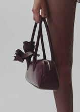 Load and play video in Gallery viewer, Brigitte trapeze bag in burgundy leather and silver
