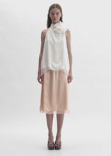 Load and play video in Gallery viewer, RE26 BLOUSE 01 CREAM
