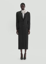 Load and play video in Gallery viewer, RE26 COAT 01 BLACK
