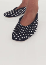 Load and play video in Gallery viewer, Satin ballet flats in black crystals
